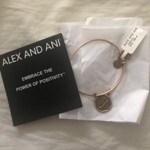 “T” initial Alex and Ani bracelet